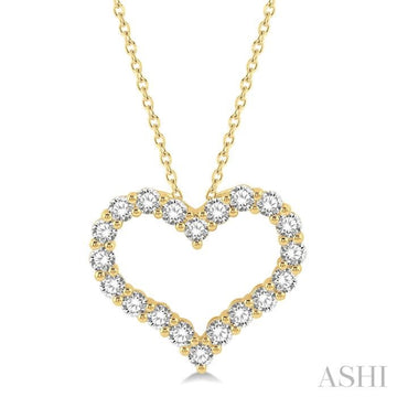1 1/2 Ctw Heart Shape Round Cut Diamond Pendant With Chain in 14K Yellow Gold
